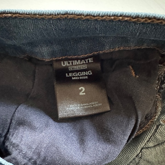 Express Ultimate stretch legging mid rise size 2 medium wash - Picture 3 of 3